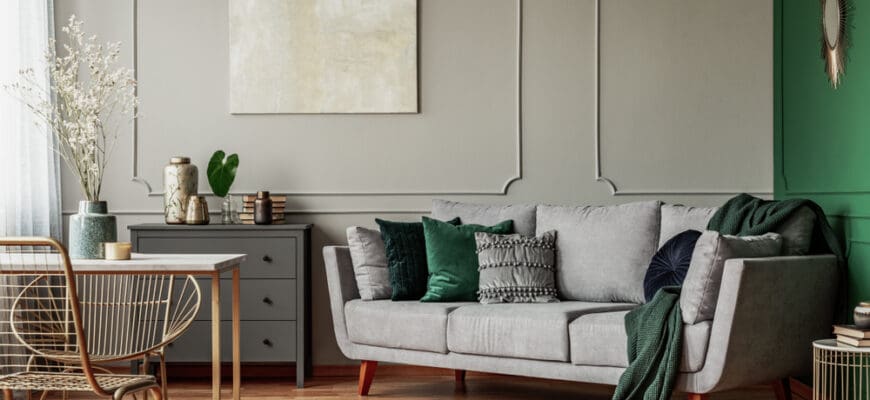 Stylish,Emerald,Green,And,Grey,Living,Room,Interior,Design,With